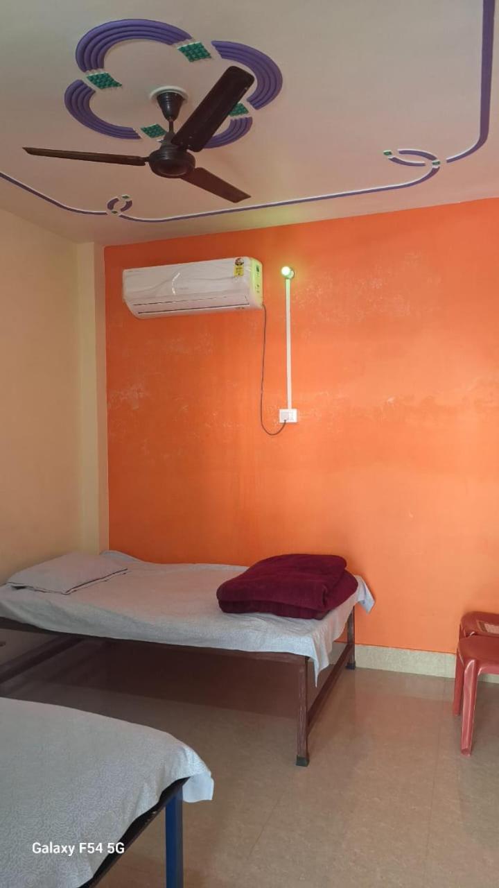 Krishna Kunj Homestay Rishīkesh Buitenkant foto